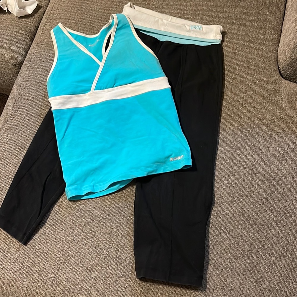 Bebe sport 2 piece gym set